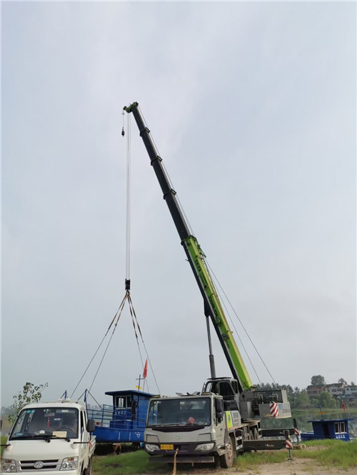 济南市桥梁建设吊装案例
